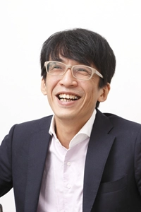 三上 洋　氏