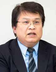 大高 利夫 氏