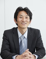主任 長谷川 光伸