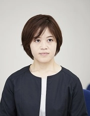 萬崎 瑛里子氏