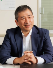 パブリックソリューション事業部技術戦略部主任 遠山 義文