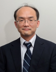 LCM事業部 システムサポート部 エキスパート 花澤正一