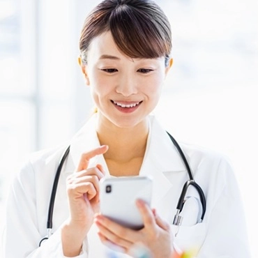 医療機関のスマホ導入で業務効率化！PHSからスマートホスピタルへの第一歩