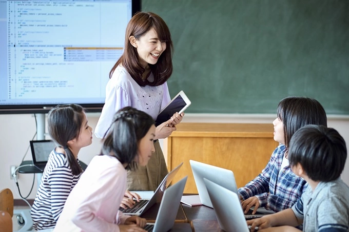 ベテラン教員が語る！GIGA端末を活用した個に応じた学習支援