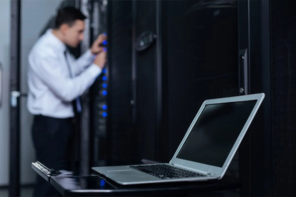 WSUS 構築サービス